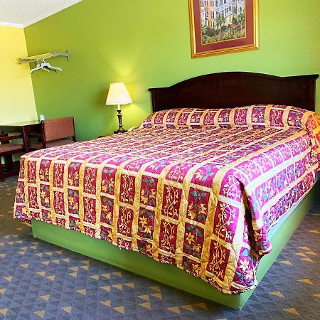 Luxury Inn Midland Exterior foto