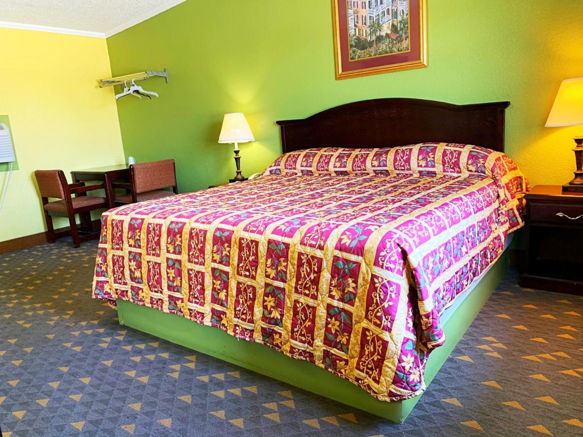 Luxury Inn Midland Exterior foto