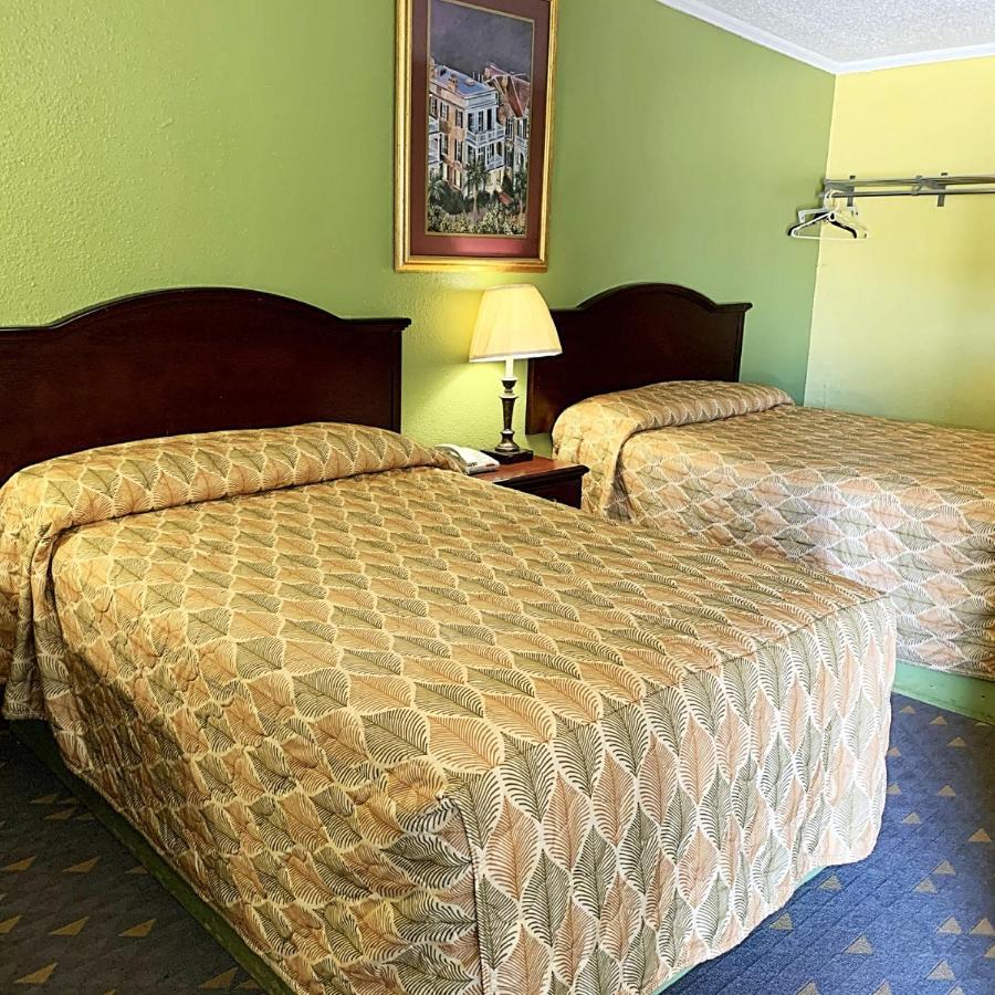 Luxury Inn Midland Exterior foto